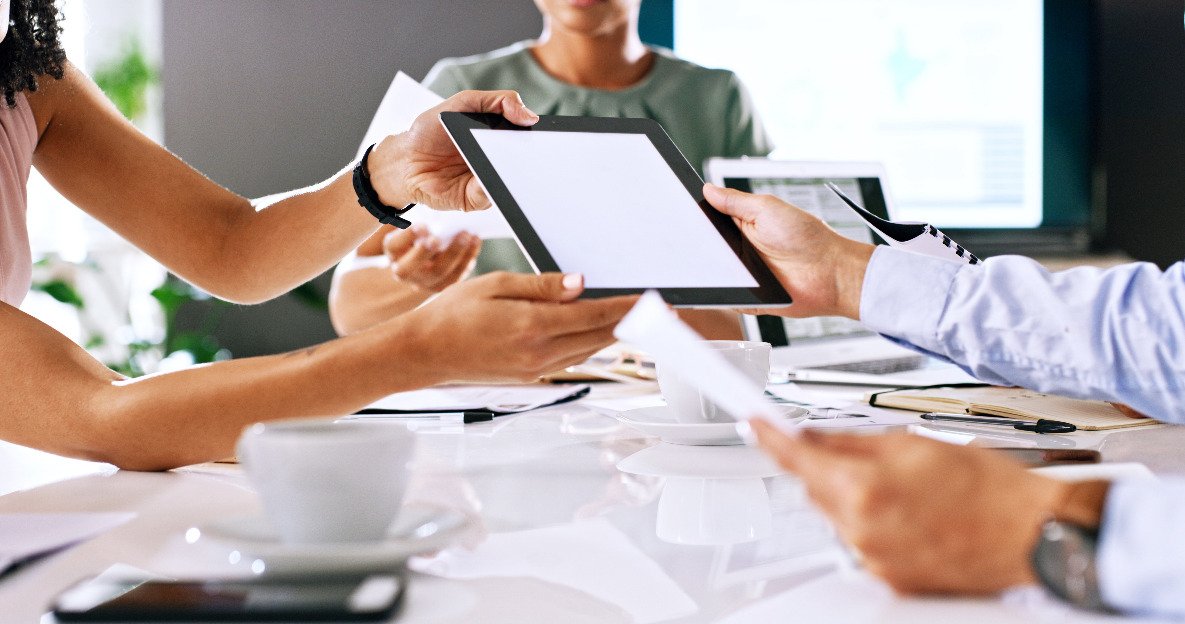 Billede der viser udsnit fra et møde 